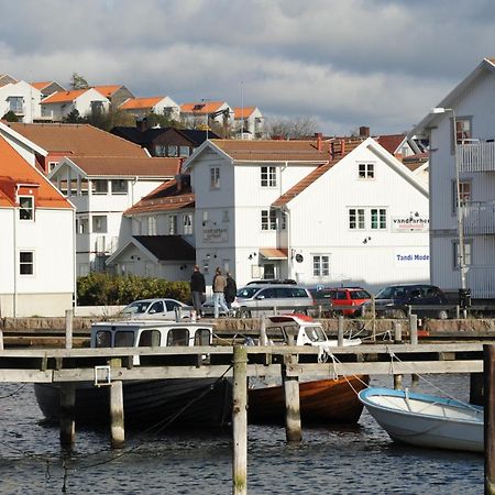 Grebbestads Vandrarhem Buitenkant foto