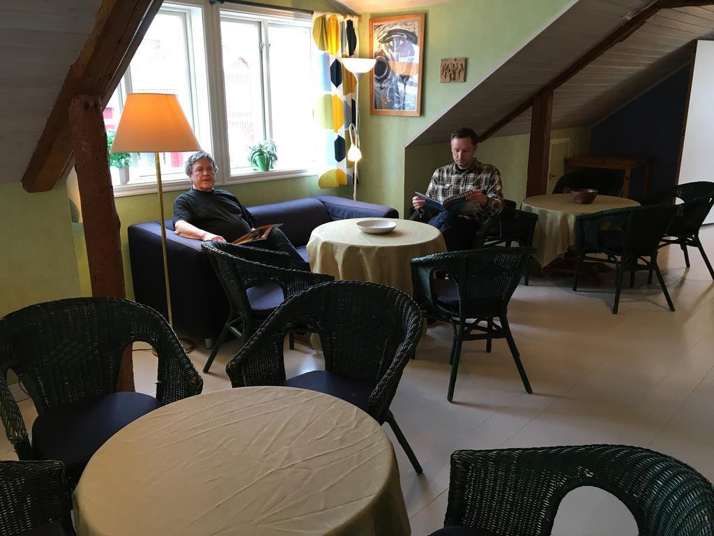 Grebbestads Vandrarhem Buitenkant foto
